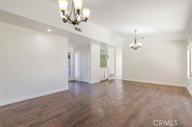 Detail Gallery Image 11 of 36 For 4906 Pacifica Ave, Palmdale,  CA 93552 - 4 Beds | 2 Baths