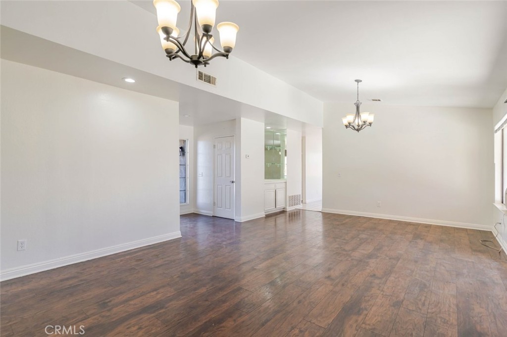 MLS #SR25272510 image #10