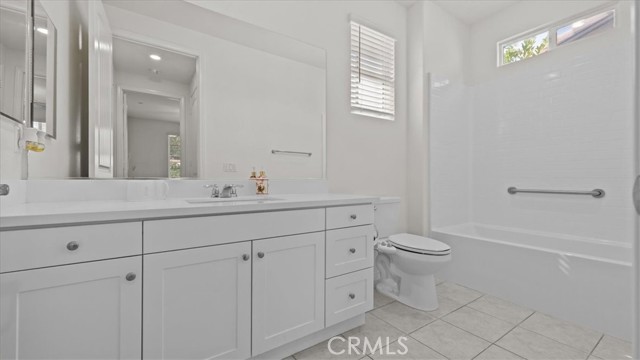 Detail Gallery Image 11 of 27 For 4547 S Luna Privado, Ontario,  CA 91761 - 2 Beds | 2 Baths