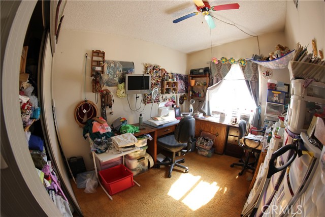 7117 Bonita Avenue, Joshua Tree CA: https://media.crmls.org/medias/b7caea6d-48a9-4fd3-a1a7-db5be581233e.jpg