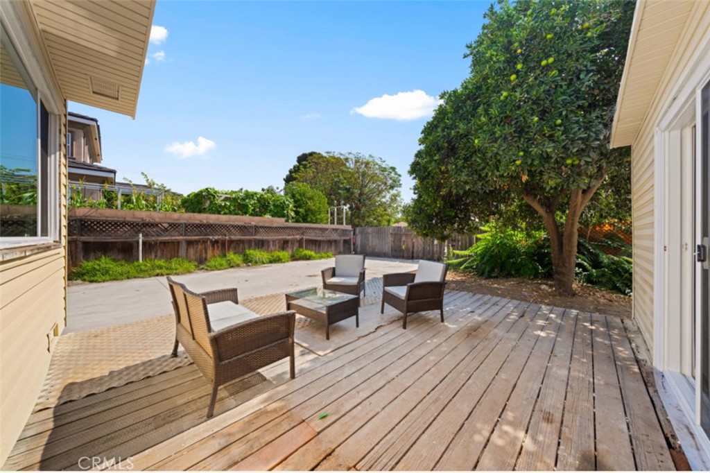 MLS #OC25034549 img 8