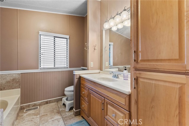 Detail Gallery Image 21 of 34 For 10961 Desert Lawn Dr #3,  Calimesa,  CA 92320 - 2 Beds | 2 Baths