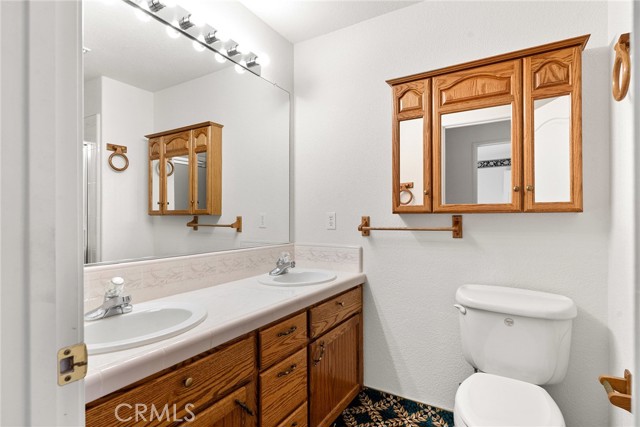 318 Meadowood Drive, Orland CA: https://media.crmls.org/medias/b7cc40b0-0956-4895-9831-0ea12f6cd7f1.jpg