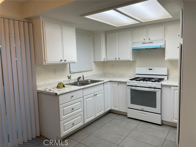 324 E Avenue Q7, Palmdale CA: https://media.crmls.org/medias/b7cc4f74-cf17-4158-b011-07ddd12b5806.jpg