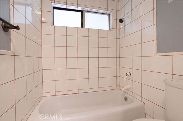 Image 12 of 40 For 28083 Langside Avenue