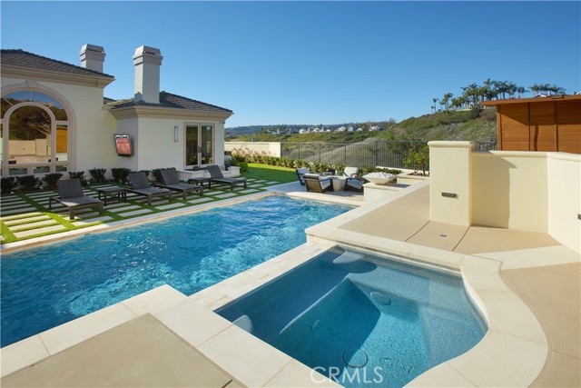 Detail Gallery Image 18 of 42 For 1 Elk Grove Ln, Laguna Niguel,  CA 92677 - 5 Beds | 5/2 Baths