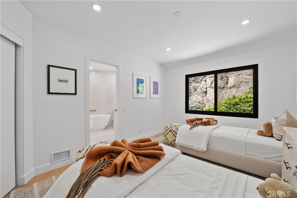 375 Berkshire Avenue La Canada Flintridge img 41
