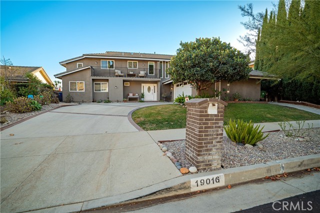 Detail Gallery Image 3 of 66 For 19016 Muirkirk Dr, Porter Ranch,  CA 91326 - 6 Beds | 4 Baths