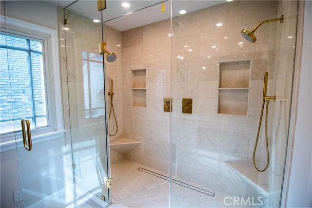 Detail Gallery Image 35 of 41 For 5770 E Lucia, Long Beach,  CA 90803 - 4 Beds | 4 Baths