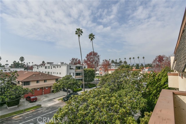 Detail Gallery Image 27 of 30 For 811 6th St #105,  Santa Monica,  CA 90403 - 3 Beds | 2 Baths
