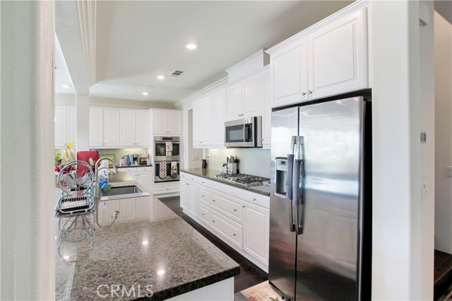 Detail Gallery Image 22 of 62 For 13122 Capricornio St, Riverside,  CA 92503 - 7 Beds | 4/1 Baths