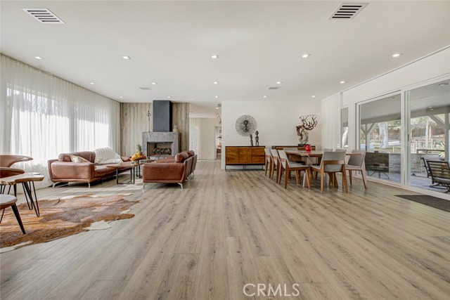 Detail Gallery Image 25 of 75 For 10555 Art St, Shadow Hills,  CA 91040 - 2 Beds | 3 Baths