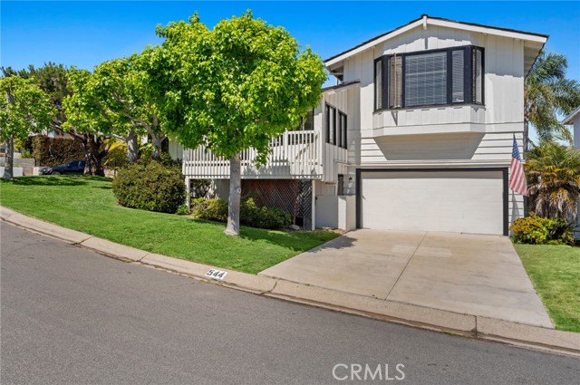 544 De Anza Drive, Corona del Mar CA: https://media.crmls.org/medias/b7cf3f6f-6a5b-48c7-b06e-7239138e86cf.jpg
