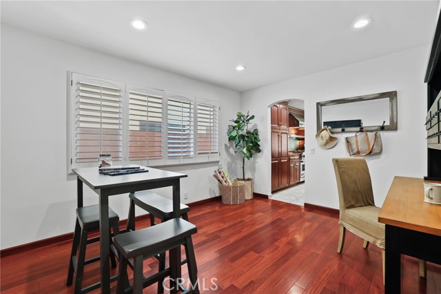 10351 Lassen Street, Los Alamitos CA: https://media.crmls.org/medias/b7cf5c5e-1ef1-490a-ad67-03c8bd831c3a.jpg