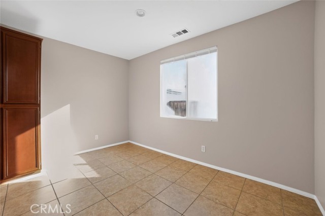 Detail Gallery Image 10 of 37 For 15177 Brucite Rd, Victorville,  CA 92394 - 4 Beds | 3 Baths