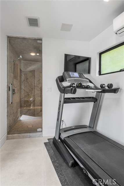 9924 Liebe Drive, Beverly Hills CA: https://media.crmls.org/medias/b7d0aff2-3b98-4894-9b62-baad6acfef40.jpg