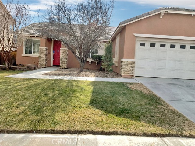 Detail Gallery Image 1 of 1 For 13009 Tehachapi St, Hesperia,  CA 92344 - 4 Beds | 2 Baths