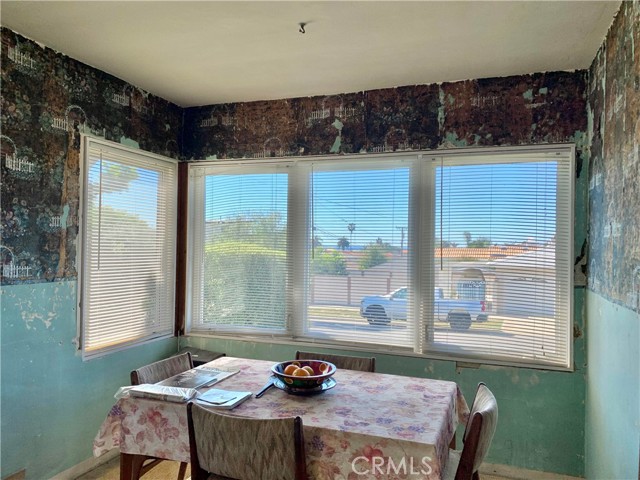 912 Ynez Avenue, Redondo Beach, California 90277, 4 Bedrooms Bedrooms, ,2 BathroomsBathrooms,Residential,Sold,Ynez,SB22045956