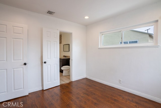 Detail Gallery Image 18 of 36 For 12561 Willard St, North Hollywood,  CA 91605 - 4 Beds | 2 Baths