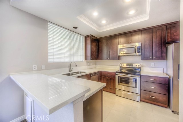 Detail Gallery Image 11 of 32 For 120 Gallery Way, Tustin,  CA 92782 - 3 Beds | 2/1 Baths