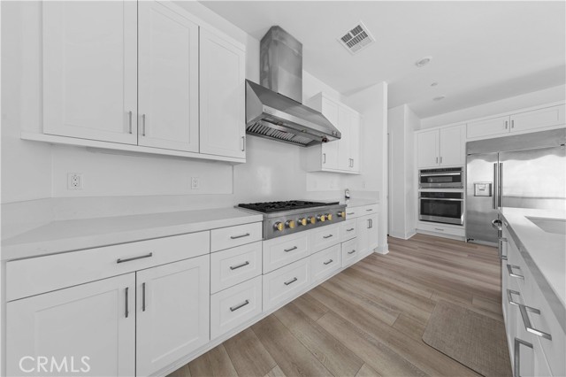 Detail Gallery Image 9 of 49 For 27216 W Coyote Bush Ct, Valencia,  CA 91355 - 4 Beds | 4/1 Baths