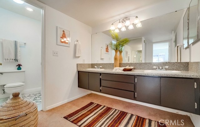 1127 E Del Mar Boulevard, Pasadena CA: https://media.crmls.org/medias/b7d31195-fa42-45d8-a6e4-005f80611fc6.jpg