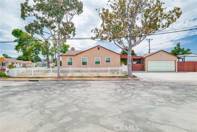1203 Pontenova Avenue, Hacienda Heights CA: https://media.crmls.org/medias/b7d36d08-cf66-43e3-aa4d-aa1e59158f68.jpg