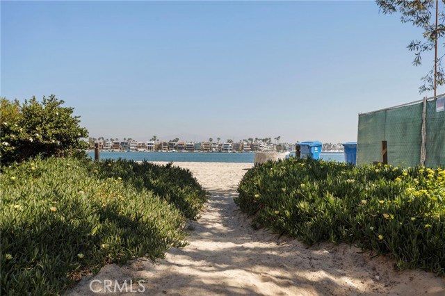 Detail Gallery Image 45 of 56 For 27 66th Pl, Long Beach,  CA 90803 - – Beds | – Baths