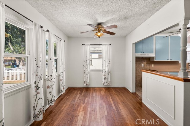 10917 Montecito Drive, El Monte CA: https://media.crmls.org/medias/b7d4dbc1-c3fc-430e-bdd8-ac7ed5e9dc68.jpg