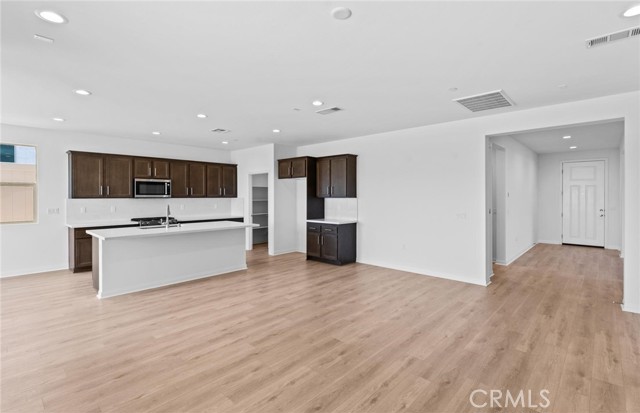 Detail Gallery Image 4 of 30 For 25183 Forest Hills Dr, Menifee,  CA 92585 - 2 Beds | 2 Baths