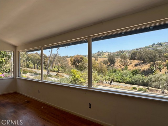 2737 Palos Verdes N Drive, Palos Verdes Estates CA: https://media.crmls.org/medias/b7d528ef-0e59-4550-bcb4-168da70da7b4.jpg