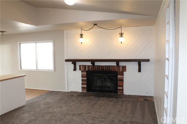 Detail Gallery Image 4 of 11 For 413 W North Shore, Big Bear City,  CA 92314 - 2 Beds | 1 Baths