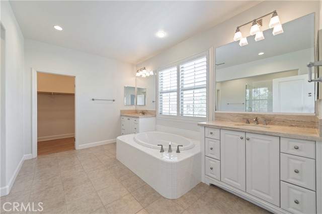 Detail Gallery Image 11 of 27 For 45 Tall Cedars, Irvine,  CA 92620 - 3 Beds | 2/1 Baths
