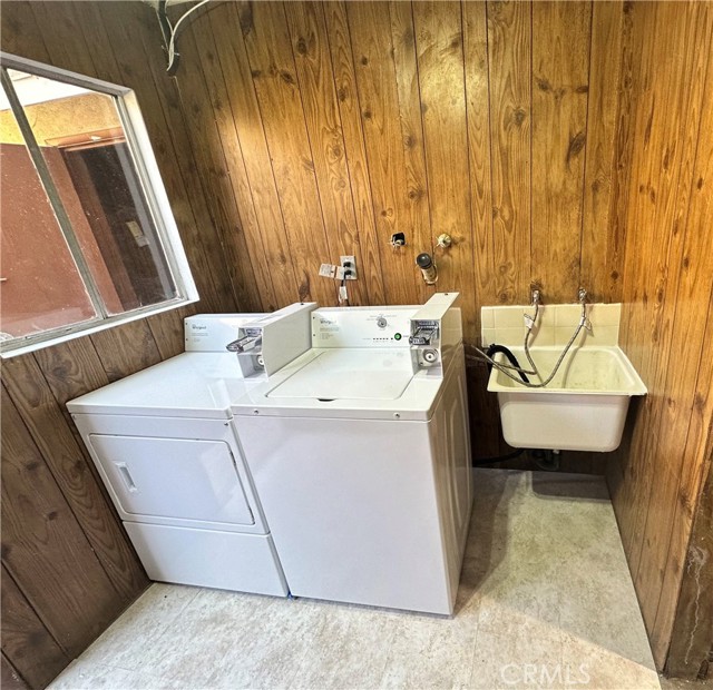 10920 Aletta Avenue, Culver City CA: https://media.crmls.org/medias/b7d5ed0e-978a-463f-ad47-d44e379cba59.jpg
