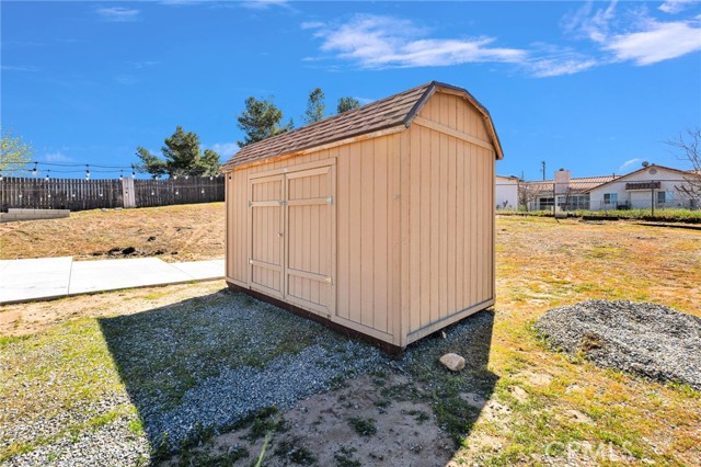 Detail Gallery Image 29 of 43 For 18125 Catalpa, Hesperia,  CA 92345 - 4 Beds | 2 Baths