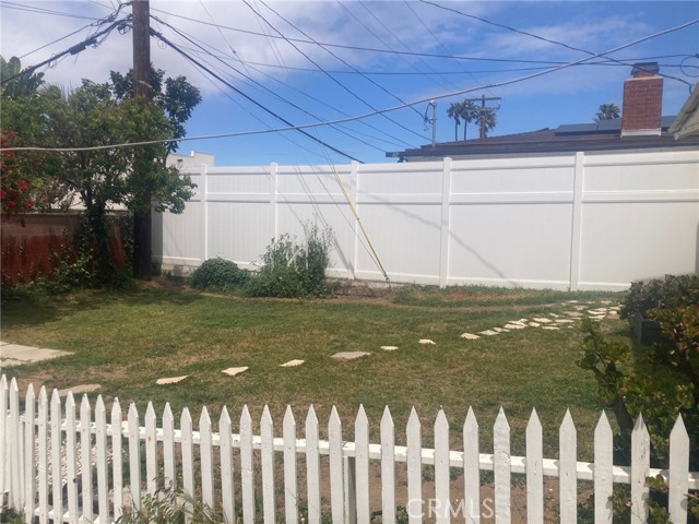 Detail Gallery Image 14 of 18 For 22317 Ward St, Torrance,  CA 90505 - 3 Beds | 2 Baths