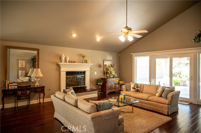 Detail Gallery Image 9 of 42 For 3 West Loop, Madera,  CA 93637 - 3 Beds | 2 Baths