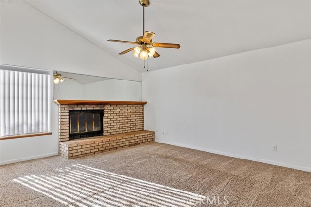 Detail Gallery Image 3 of 28 For 22230 Bogie Street, Tehachapi,  CA 93561 - 3 Beds | 2 Baths