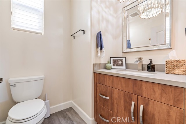 308 5th Street, Huntington Beach CA: https://media.crmls.org/medias/b7da0332-28d0-4775-af77-cf3c022cf48b.jpg
