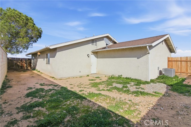 Detail Gallery Image 17 of 22 For 10424 Stage Coach Dr, Adelanto,  CA 92301 - 3 Beds | 2 Baths