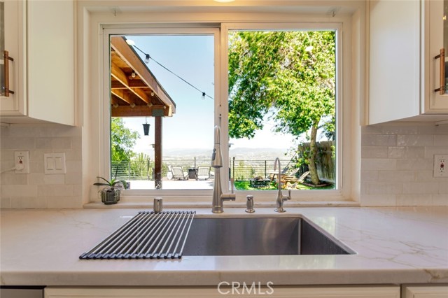 Detail Gallery Image 23 of 51 For 19707 Green Mountain Dr, Newhall,  CA 91321 - 4 Beds | 3 Baths