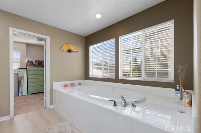 Detail Gallery Image 33 of 40 For 39396 Shree, Temecula,  CA 92591 - 4 Beds | 3/1 Baths