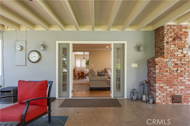 1546 Deodora Street photo 18