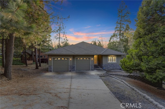Detail Gallery Image 1 of 1 For 1576 Vine Maple Dr, Murphys,  CA 95247 - 3 Beds | 2 Baths