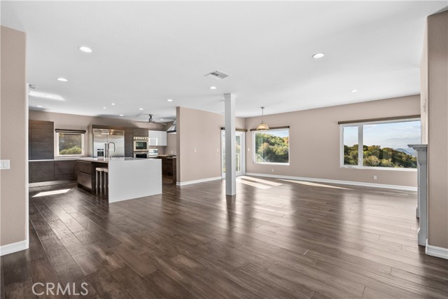Detail Gallery Image 7 of 40 For 561 S Ventu Park Rd, Newbury Park,  CA 91320 - 5 Beds | 5 Baths