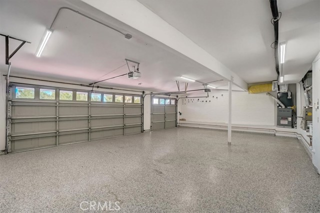 4020 Clarinda Drive, Tarzana CA: https://media.crmls.org/medias/b7dee3a3-2aa0-4899-9541-ab2d47a65aa5.jpg