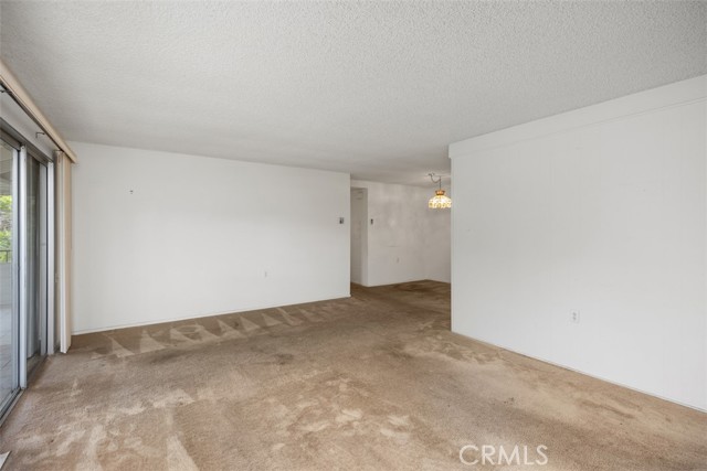 Detail Gallery Image 6 of 39 For 2319 via Puerta #O,  Laguna Woods,  CA 92637 - 2 Beds | 2 Baths