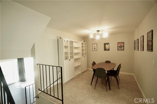 Detail Gallery Image 10 of 48 For 220 N Moore Ave #D,  Monterey Park,  CA 91754 - 3 Beds | 2/1 Baths