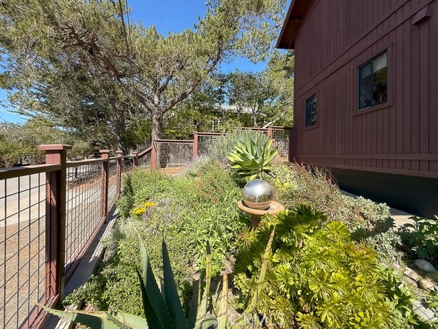 Detail Gallery Image 48 of 55 For 2298 Tipton St, Cambria,  CA 93428 - 2 Beds | 2/1 Baths