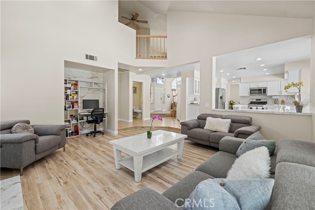 3314 Sandstone Court, Palmdale CA: https://media.crmls.org/medias/b7e06655-8a02-4bf6-be8d-ff059b4e73dd.jpg